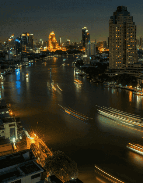 walking the world, one step at a time. morocco walker morocco walker travel blog - The Gilded Fever of Krung Thep (Bangkok) - The Architect of Shadows