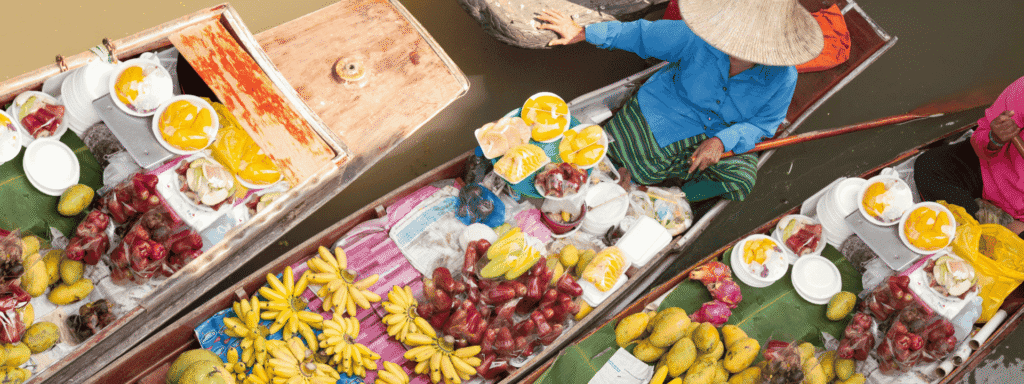 walking the world, one step at a time. morocco walker morocco walker travel blog - The Gilded Fever of Krung Thep (Bangkok) - The Silent Market